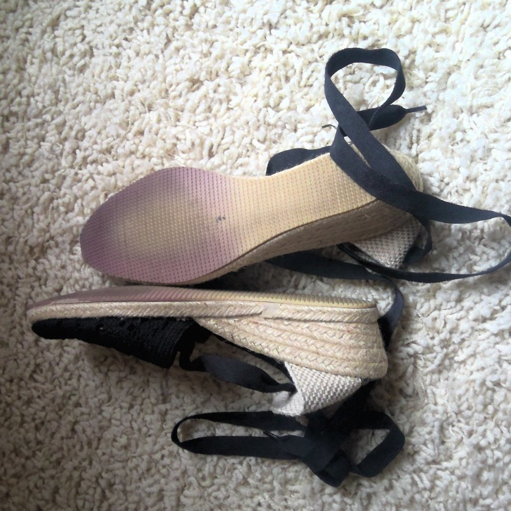 Black lace ankle time espedrille - Picture 2 of 5